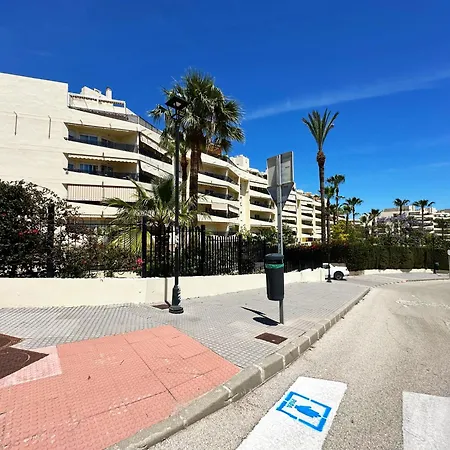 Apartment Bri - Amplio Con Terraza, Piscina, Tenis, Padel, Playa A 5 Minutos Torremolinos
